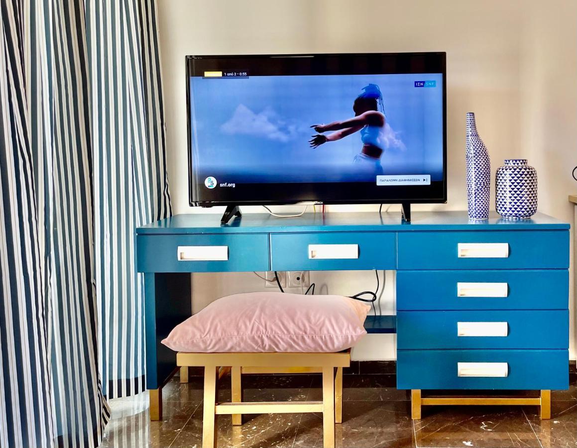 Retropolitan Living Patras Apartment ภายนอก รูปภาพ