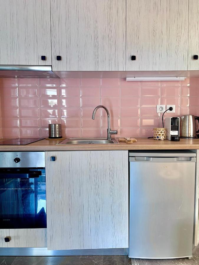 Retropolitan Living Patras Apartment ภายนอก รูปภาพ