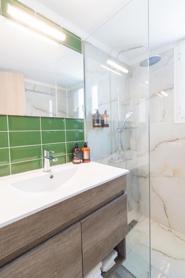 Retropolitan Living Patras Apartment ภายนอก รูปภาพ
