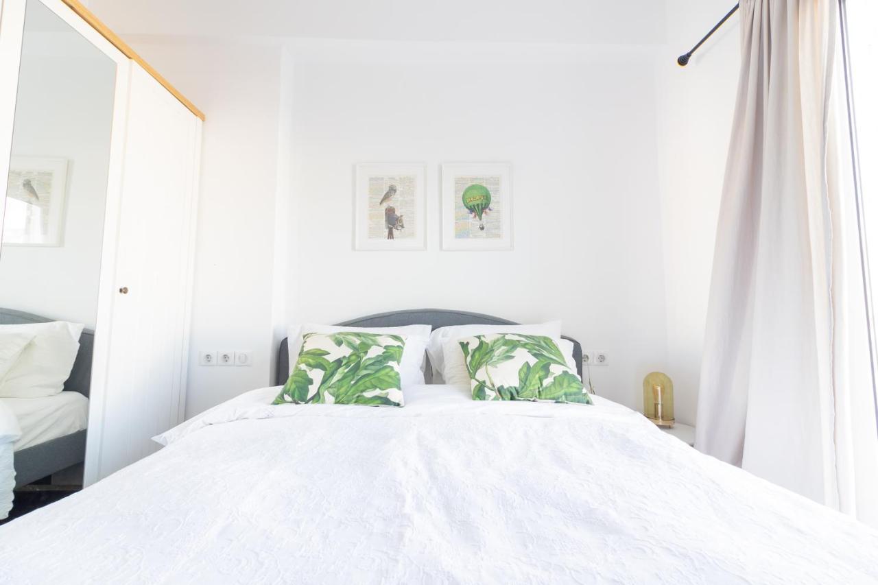 Retropolitan Living Patras Apartment ภายนอก รูปภาพ