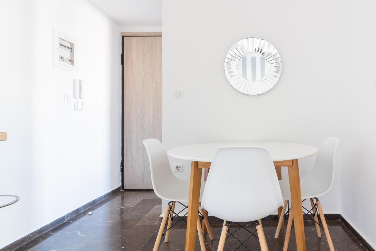 Retropolitan Living Patras Apartment ภายนอก รูปภาพ